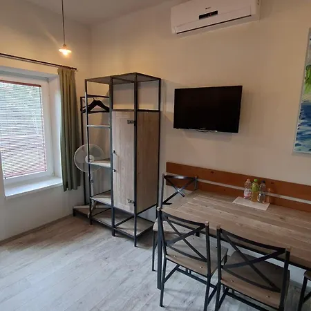 Trafohaz Замарди