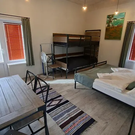 Trafohaz Замарди